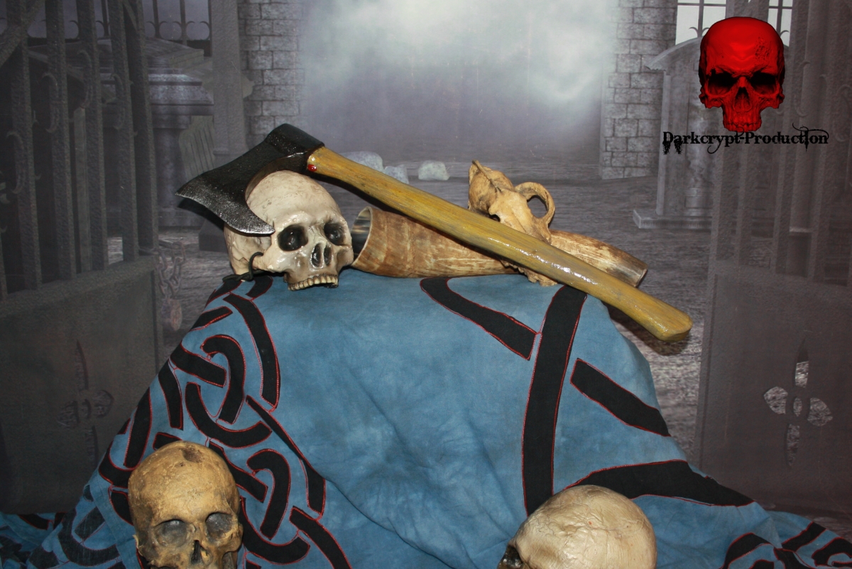 Battle ax type 2 one-handed